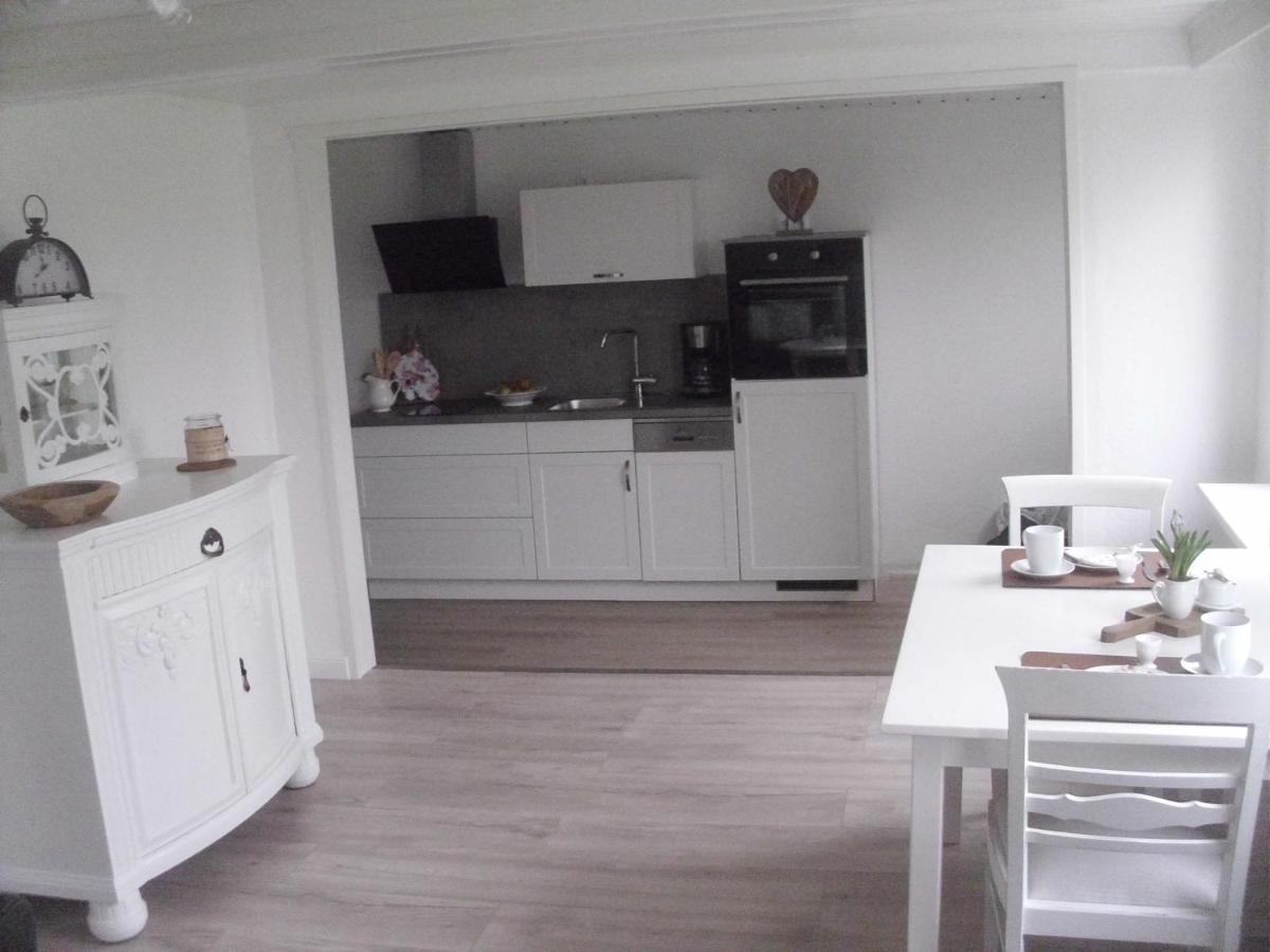 Apartment House Louise. *